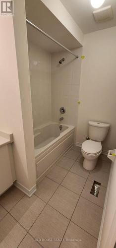 540 Red Elm Road, Shelburne, ON - Indoor Photo Showing Bathroom