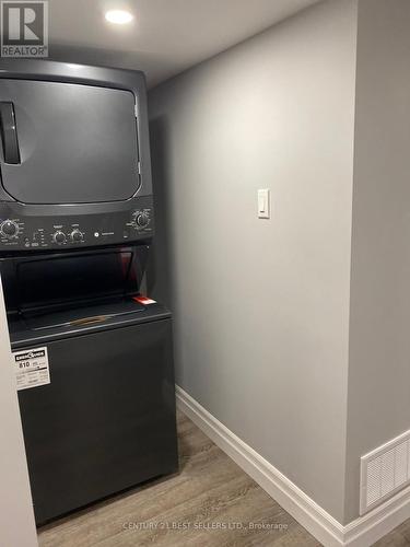 Bsmt - 19 Clockwork Drive, Brampton, ON - Indoor Photo Showing Laundry Room