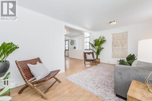 89 Mcnab Street E, Centre Wellington (Elora/Salem), ON - Indoor Photo Showing Living Room