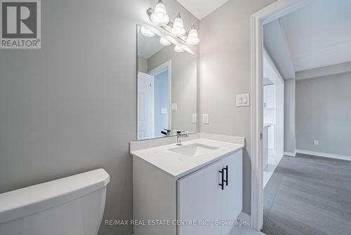 30 - 470 Linden Drive, Cambridge, ON - Indoor Photo Showing Bathroom