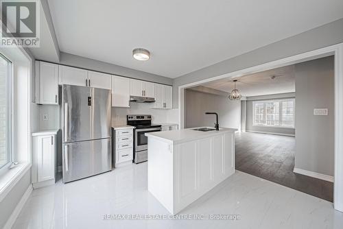 30 - 470 Linden Drive, Cambridge, ON - Indoor Photo Showing Kitchen With Stainless Steel Kitchen