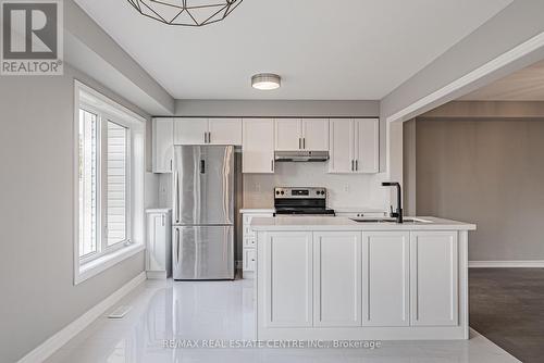 30 - 470 Linden Drive, Cambridge, ON - Indoor Photo Showing Kitchen With Stainless Steel Kitchen