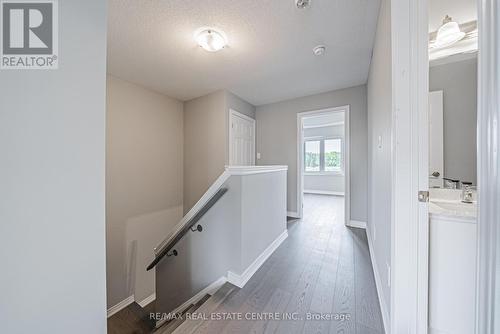 30 - 470 Linden Drive, Cambridge, ON - Indoor Photo Showing Other Room