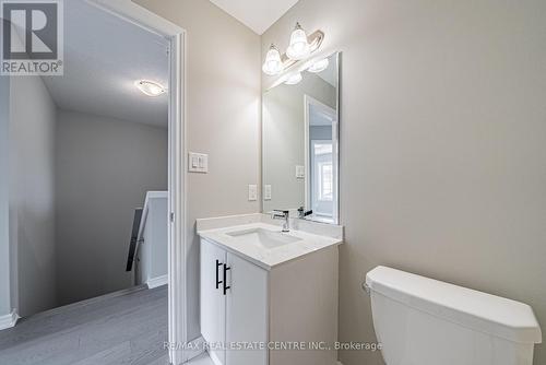 30 - 470 Linden Drive, Cambridge, ON - Indoor Photo Showing Bathroom