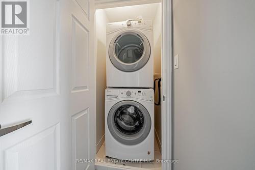 30 - 470 Linden Drive, Cambridge, ON - Indoor Photo Showing Laundry Room