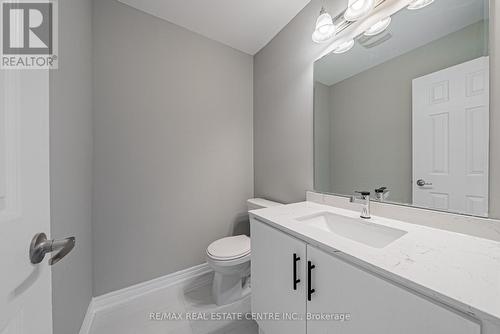 30 - 470 Linden Drive, Cambridge, ON - Indoor Photo Showing Bathroom