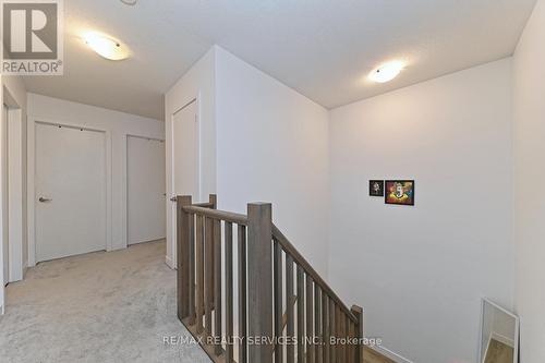 32 Pony Way, Kitchener, ON - Indoor Photo Showing Other Room