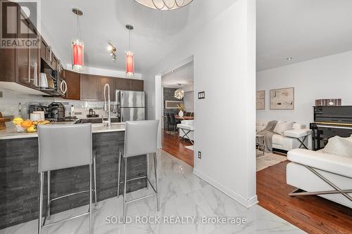 437 Brigitta Street, Ottawa, ON - Indoor Photo Showing Kitchen