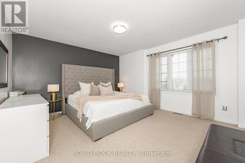 437 Brigitta Street, Ottawa, ON - Indoor Photo Showing Bedroom