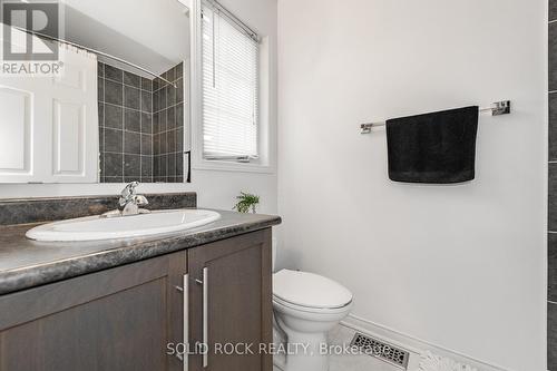 437 Brigitta Street, Ottawa, ON - Indoor Photo Showing Bathroom