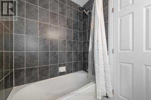 437 Brigitta Street, Ottawa, ON - Indoor Photo Showing Bathroom