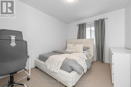 437 Brigitta Street, Ottawa, ON - Indoor Photo Showing Bedroom