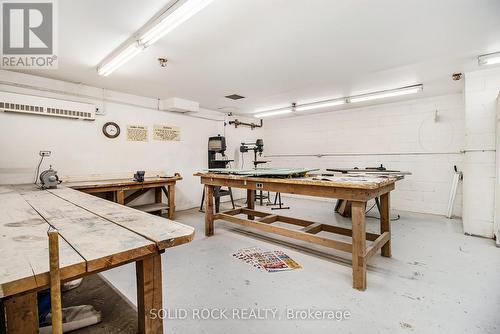 607 - 1100 Ambleside Drive, Ottawa, ON - Indoor Photo Showing Garage