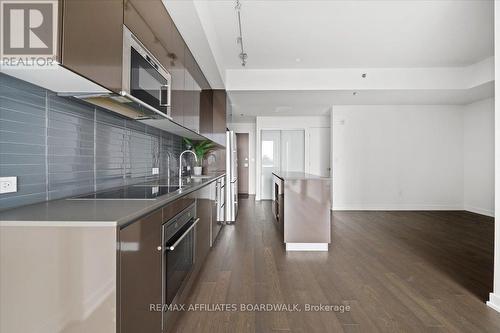 1701 - 199 Slater Street, Ottawa, ON - Indoor Photo Showing Kitchen