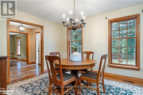 6123 27/28 Nottawasaga Side Road, Clearview (Stayner), ON - Indoor Photo Showing Dining Room