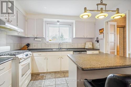 606 Abana Road, Mississauga (Cooksville), ON - Indoor Photo Showing Kitchen With Double Sink