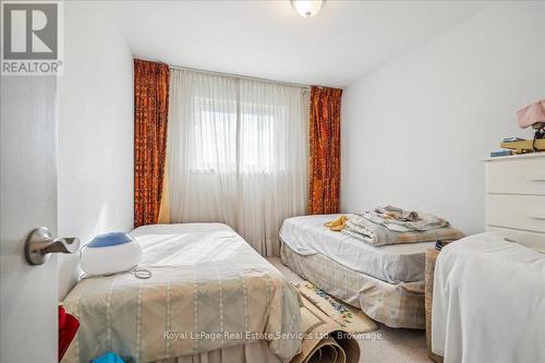 606 Abana Road, Mississauga (Cooksville), ON - Indoor Photo Showing Bedroom