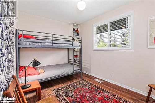 252 Third Street, Collingwood, ON - Indoor Photo Showing Bedroom