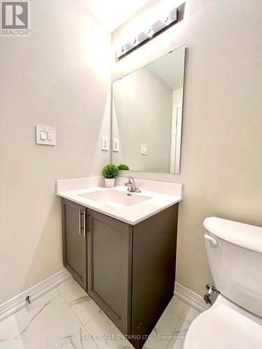 113 - 1577 Rose Way, Milton, ON - Indoor Photo Showing Bathroom