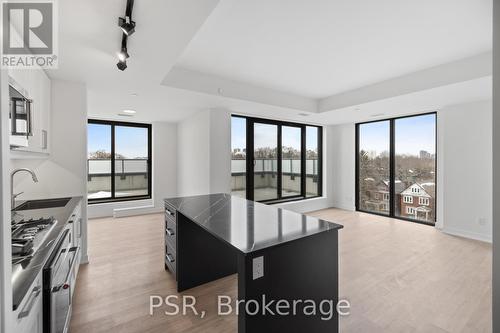 609 - 430 Roncesvalles Avenue, Toronto, ON - Indoor Photo Showing Kitchen