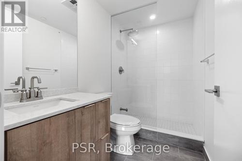 609 - 430 Roncesvalles Avenue, Toronto, ON - Indoor Photo Showing Bathroom