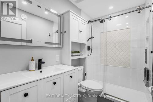 426 Sujack Street, Russell, ON - Indoor Photo Showing Bathroom