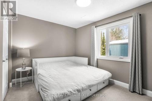 426 Sujack Street, Russell, ON - Indoor Photo Showing Bedroom