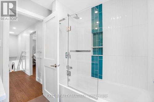 426 Sujack Street, Russell, ON - Indoor Photo Showing Bathroom