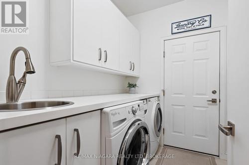 16 Timmsdale Crescent, Pelham (662 - Fonthill), ON - Indoor Photo Showing Laundry Room