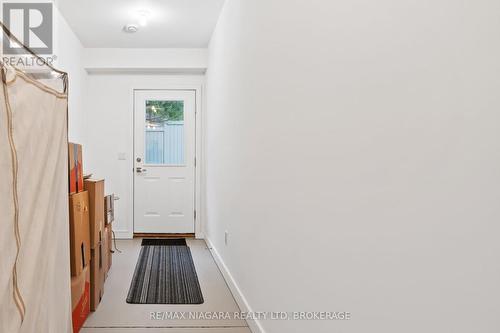 16 Timmsdale Crescent, Pelham (662 - Fonthill), ON - Indoor Photo Showing Other Room