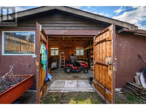 8660 Harbour Heights Road, Vernon, BC - Outdoor With Exterior