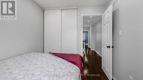 48 Ridgefield Court, Brampton, ON - Indoor Photo Showing Bedroom