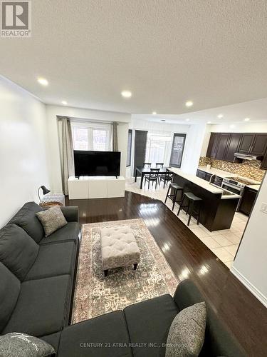 403 Landsborough Avenue, Milton, ON - Indoor Photo Showing Living Room