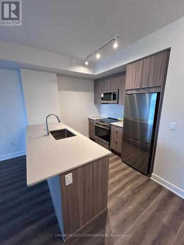 2102 - 4130 Parkside Village Drive, Mississauga, ON - Indoor Photo Showing Kitchen With Double Sink