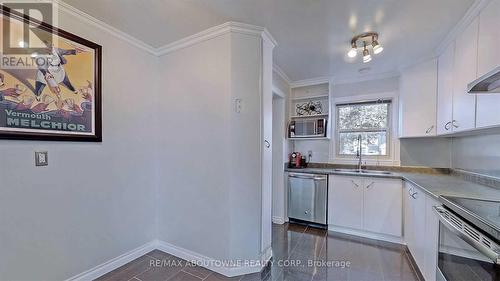 60 Festoon Place, Brampton, ON - Indoor Photo Showing Kitchen With Double Sink