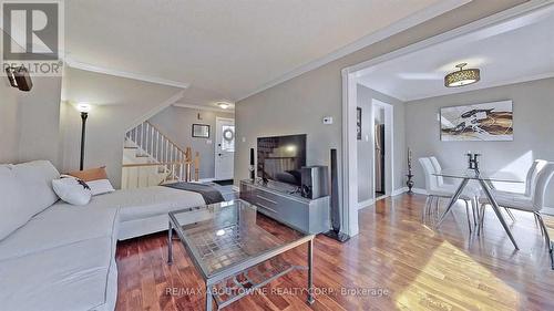 60 Festoon Place, Brampton, ON - Indoor Photo Showing Living Room