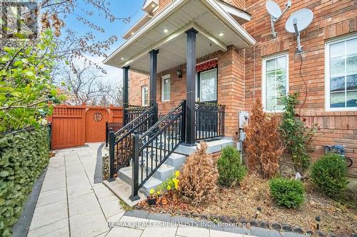 76 Thunderbird Trail, Brampton, ON - Outdoor