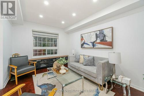 76 Thunderbird Trail, Brampton, ON - Indoor Photo Showing Living Room