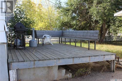 537 4Th Street W, Shaunavon, SK - Outdoor With Deck Patio Veranda