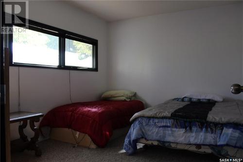 537 4Th Street W, Shaunavon, SK - Indoor Photo Showing Bedroom