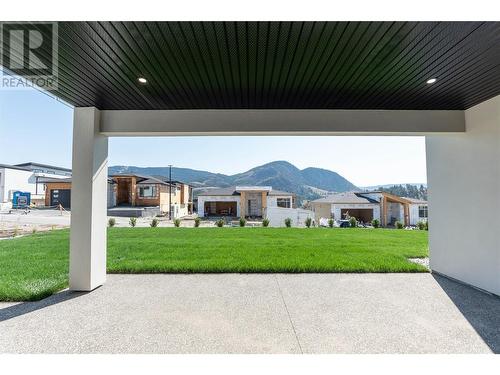 883 Loseth Drive, Kelowna, BC - Outdoor