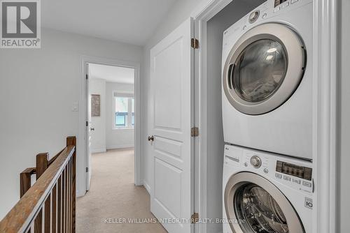 313 Twinflower Way, Ottawa, ON - Indoor Photo Showing Laundry Room