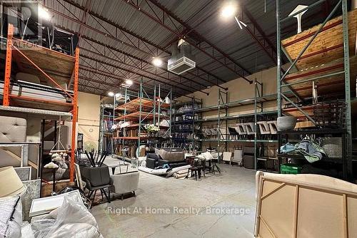 1329 Heine Court, Burlington (Industrial Burlington), ON 