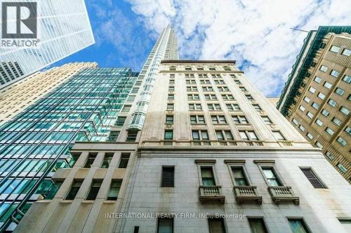 617 - 1 King Street W, Toronto, ON - Outdoor With Facade