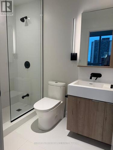 906N - 117 Broadway Avenue, Toronto, ON - Indoor Photo Showing Bathroom