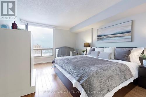 1408 - 25 Fairview Road W, Mississauga, ON - Indoor Photo Showing Bedroom