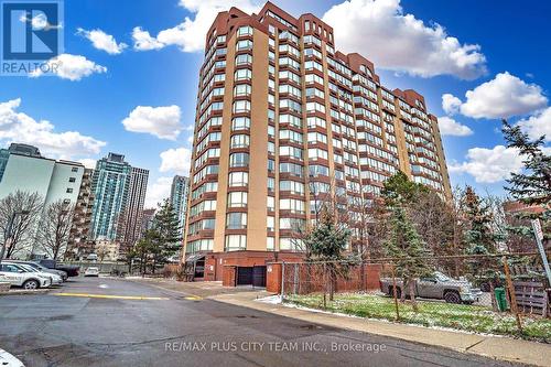 1408 - 25 Fairview Road W, Mississauga, ON - Outdoor With Facade