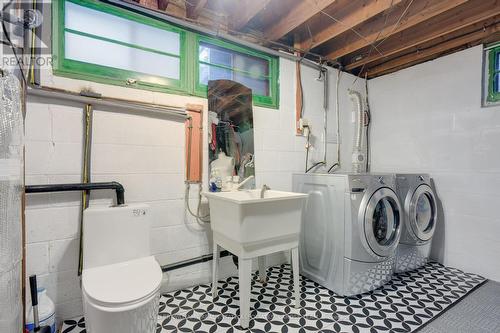 24 Arch Road, Mississauga, ON - Indoor Photo Showing Laundry Room