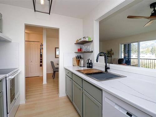 214-1991 Kaltasin Rd, Sooke, BC - Indoor Photo Showing Kitchen