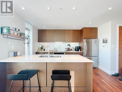 1207 111 13Th East Street, North Vancouver, BC - Indoor Photo Showing Kitchen With Double Sink